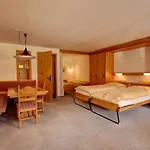 Chesa Munteratsch 1 1 2 Zimmewohnung 104 Typ D *