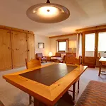 Apartman Chesa Munteratsch 1 1 2 Zimmewohnung 104 Typ D *