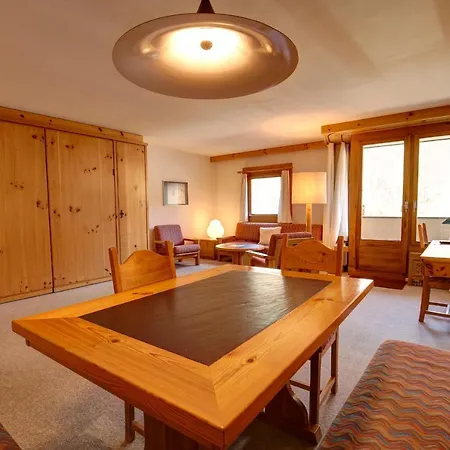 아파트 Chesa Munteratsch 1 1 2 Zimmewohnung 104 Typ D *